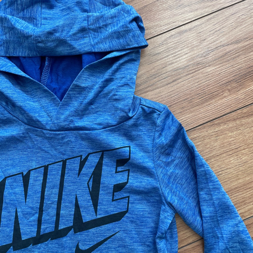 Nike 2-Piece Outfit